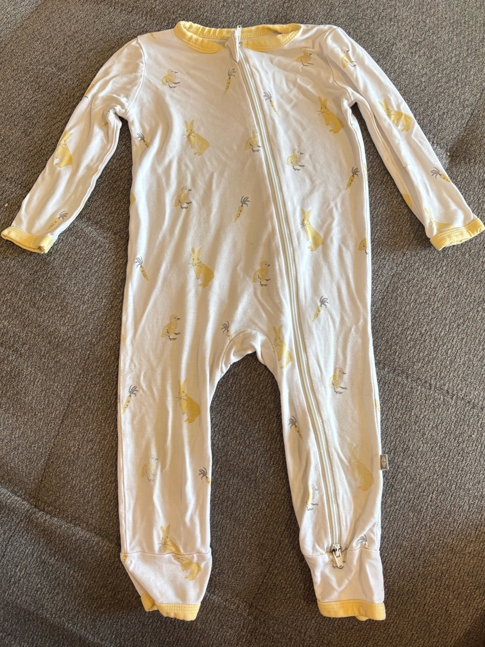 Kyte baby bunny and chick zippered romper